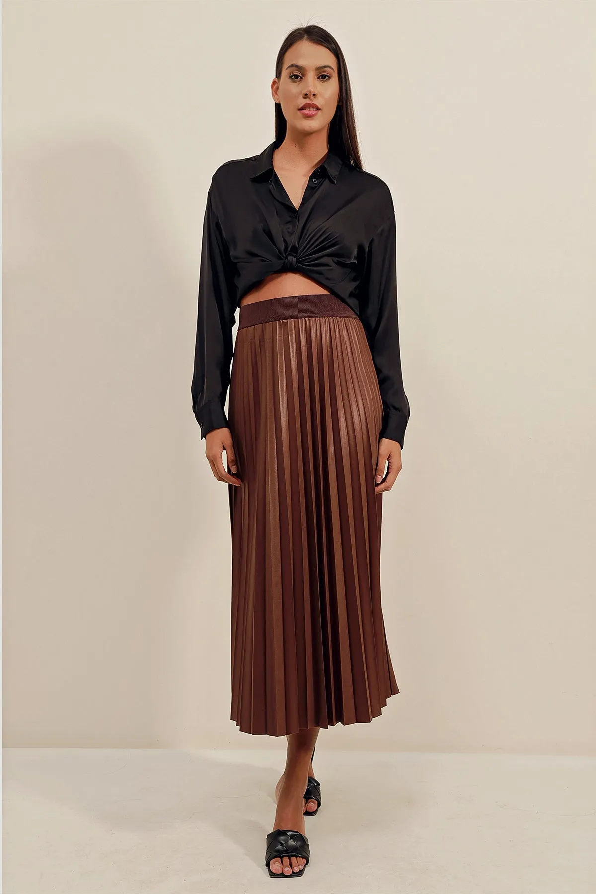 BGD Women Faux Leather Pleated Skirt - Brown - Avondale