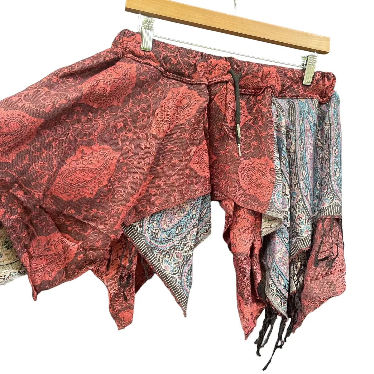 FAIRY PASH SKIRT - RedBlack Paisley