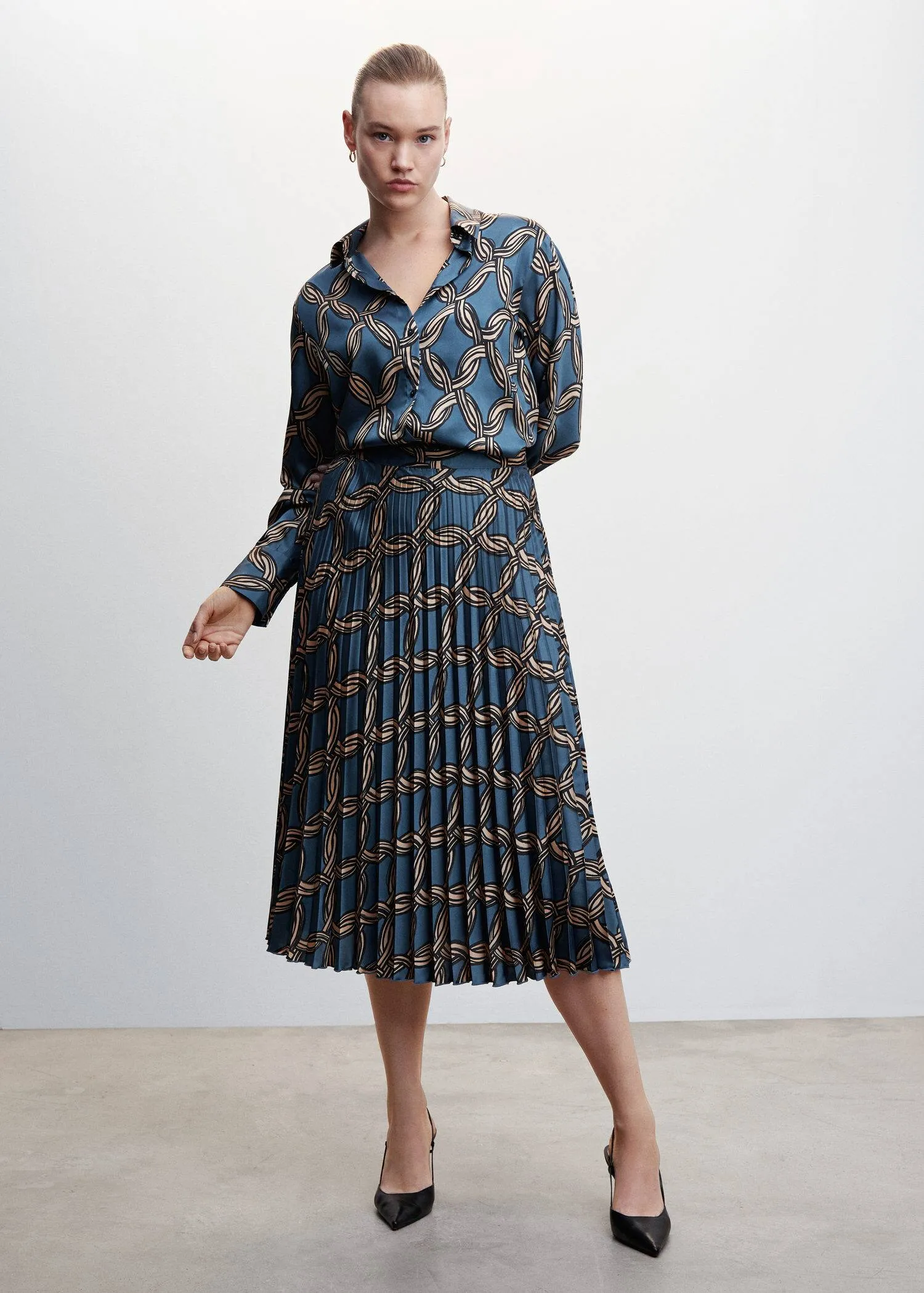 Geometric print pleated skirt