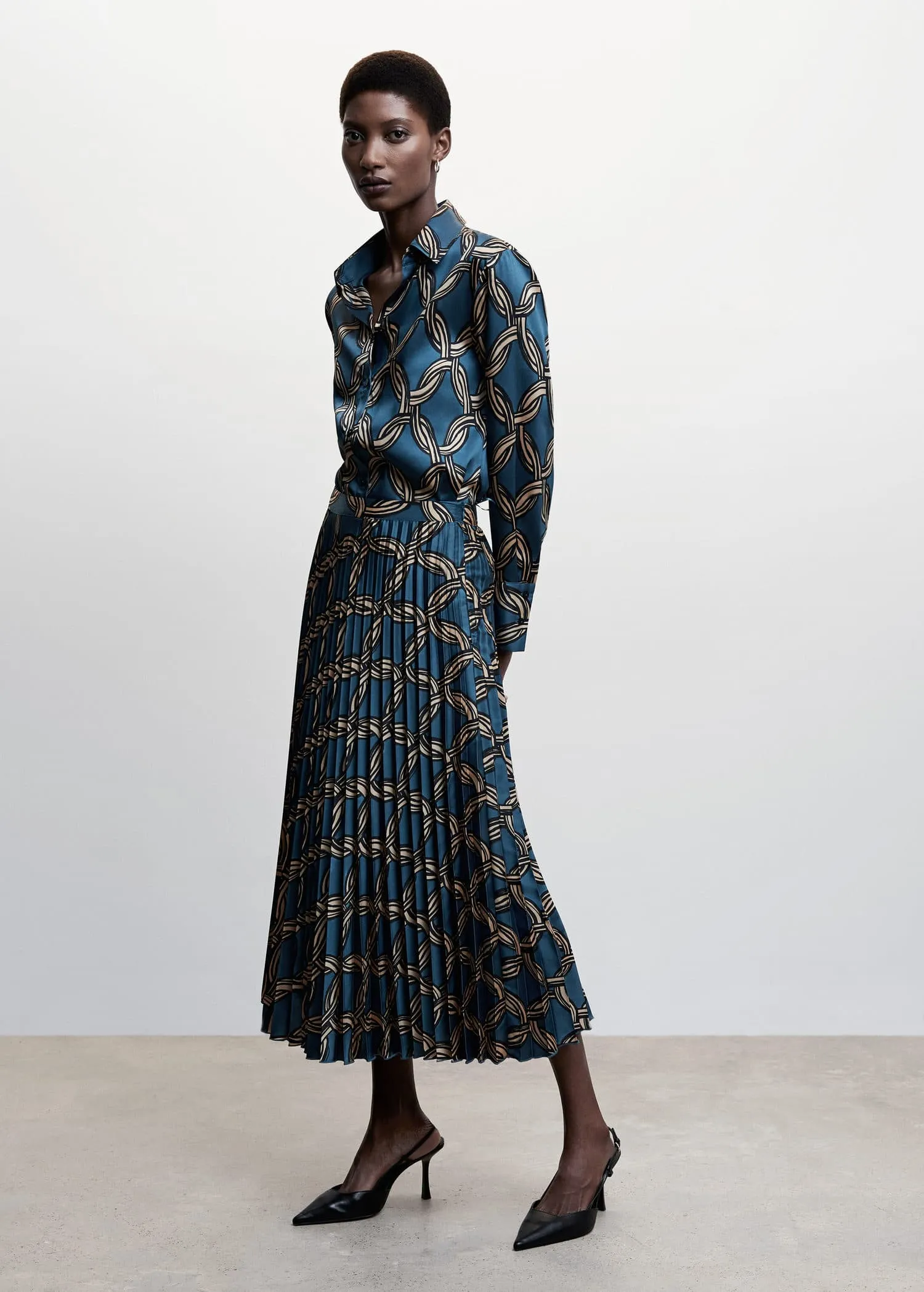 Geometric print pleated skirt