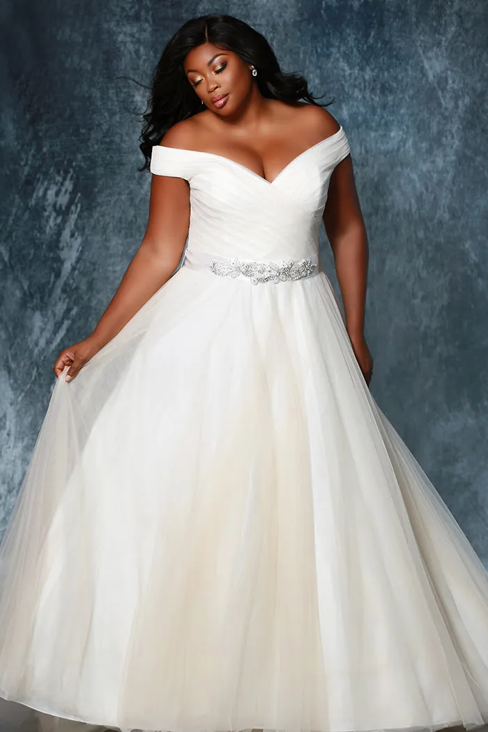 Gwenyth Wedding Gown