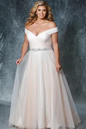 Gwenyth Wedding Gown