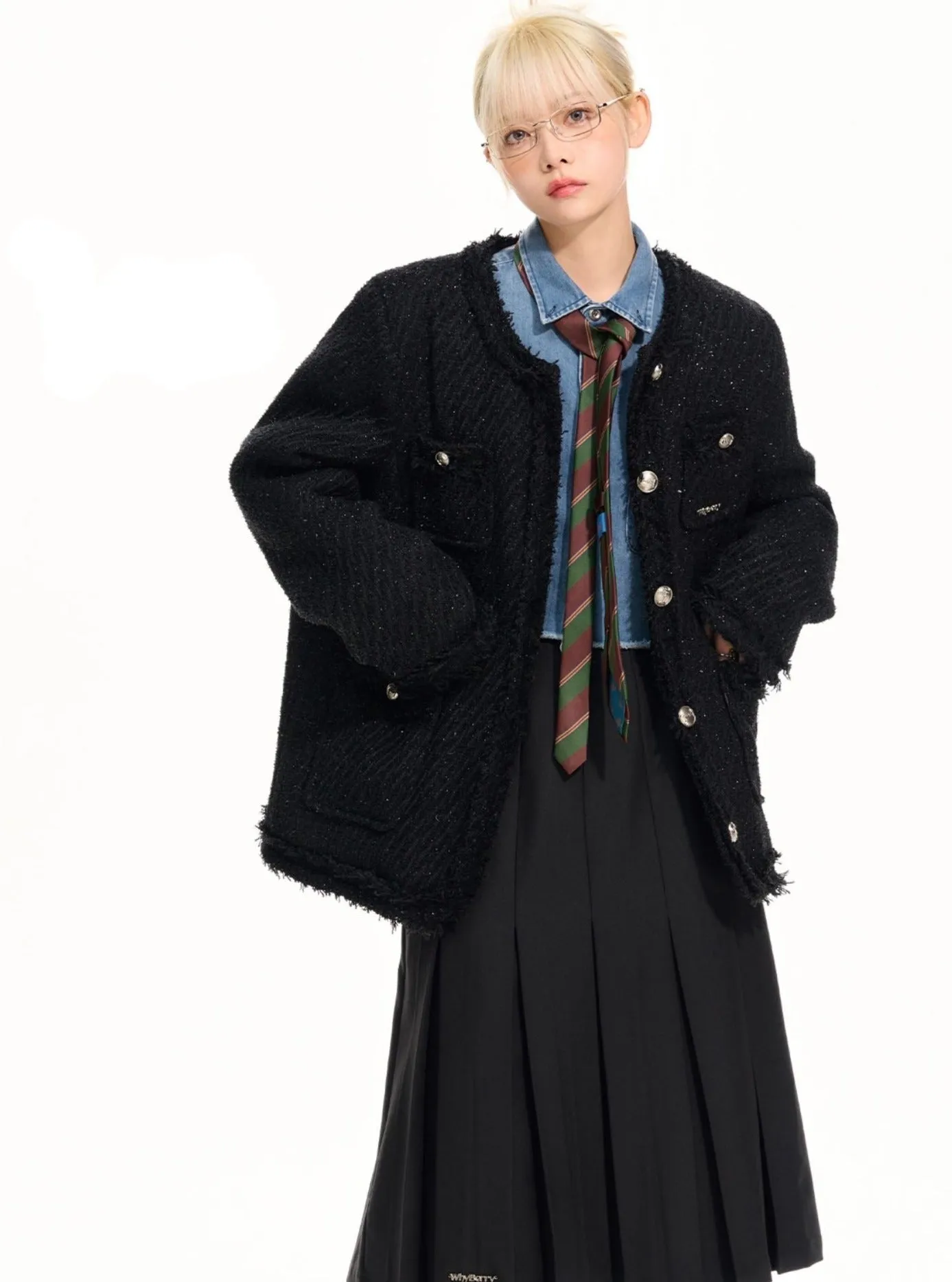 High-waisted pleated skirt