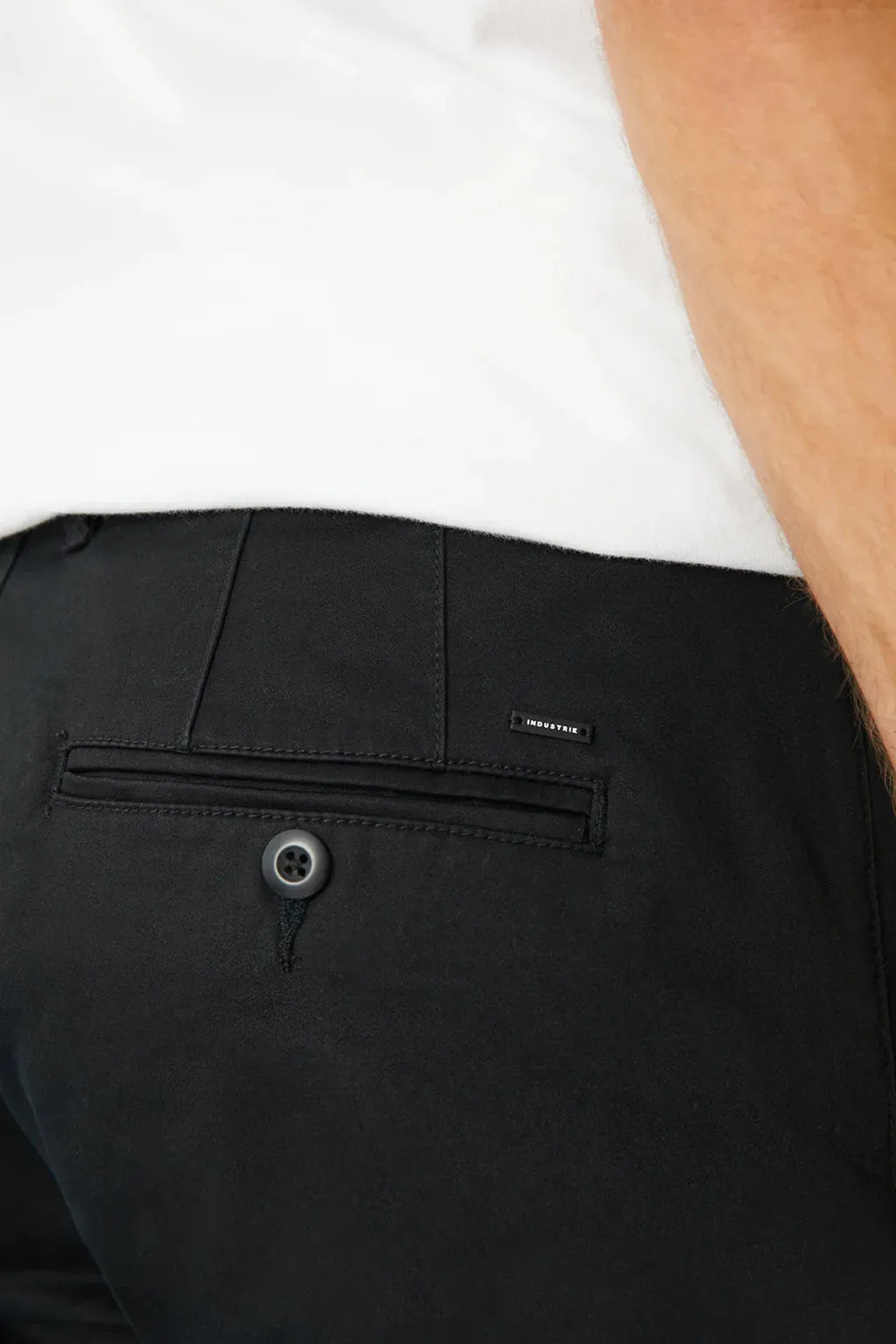 INDUSTRIE - The Regular Chino Pant - Black