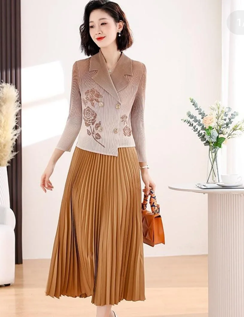 Magic pleated dress
