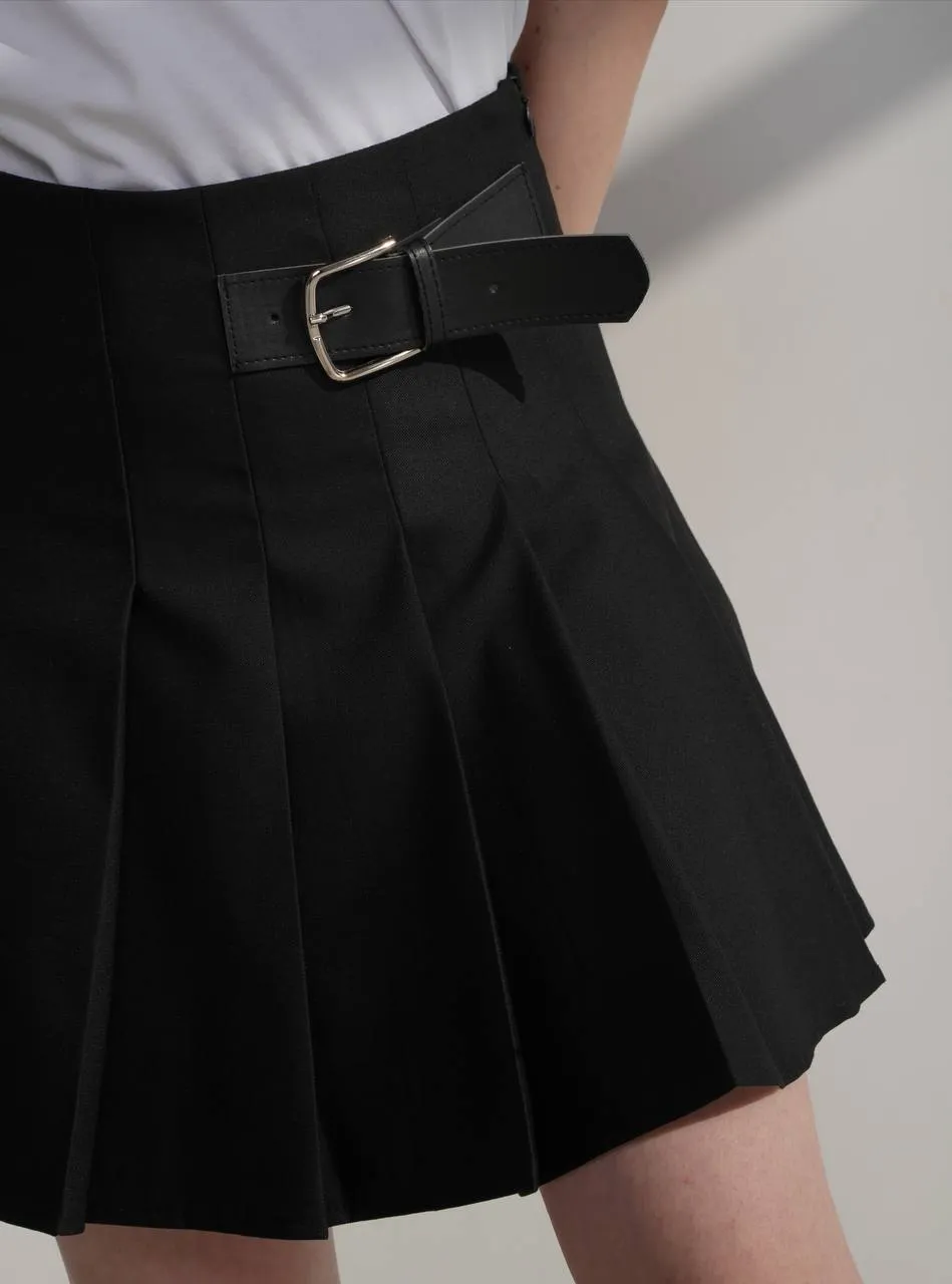 Pleated mini skirt