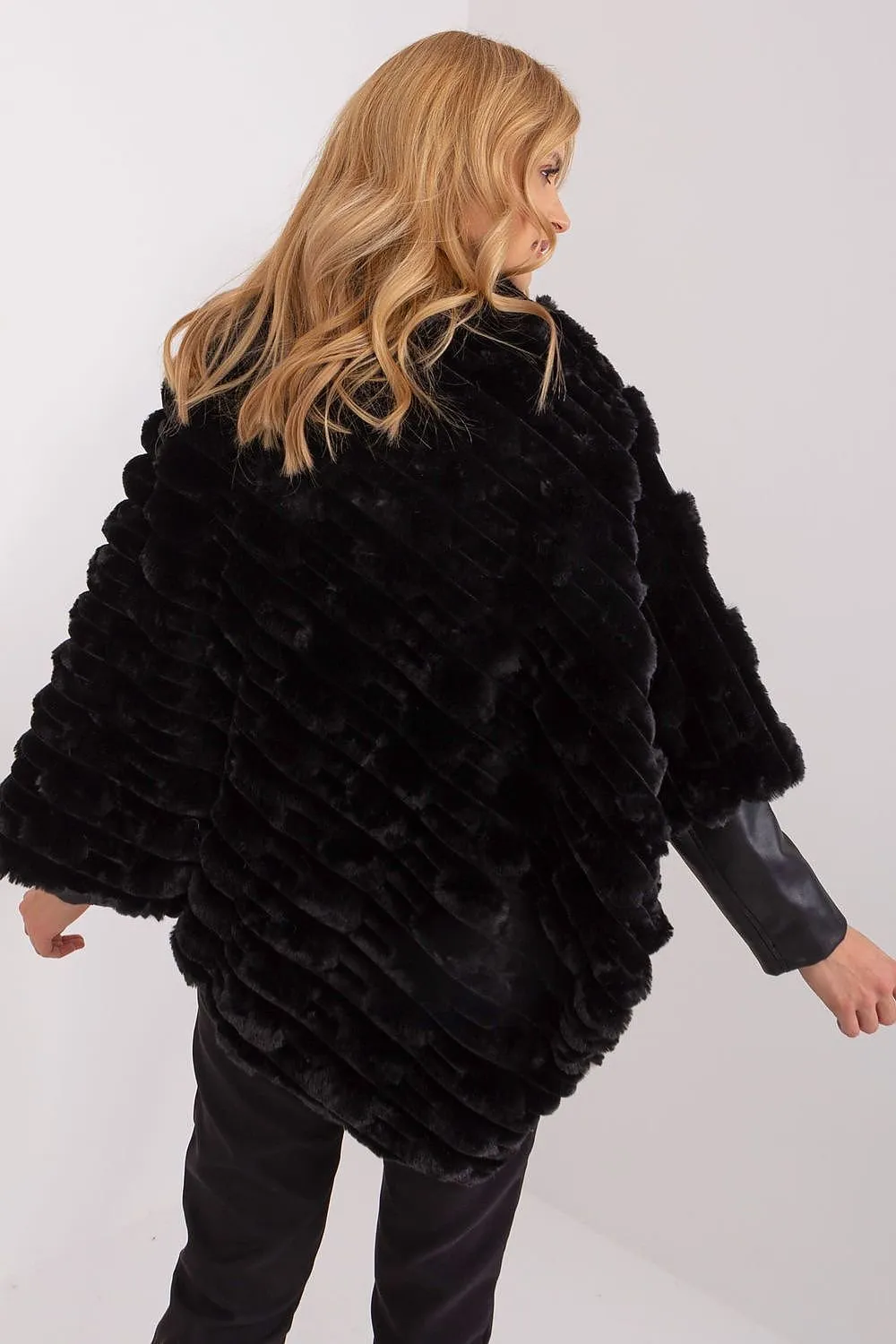 Poncho model 203197 AT