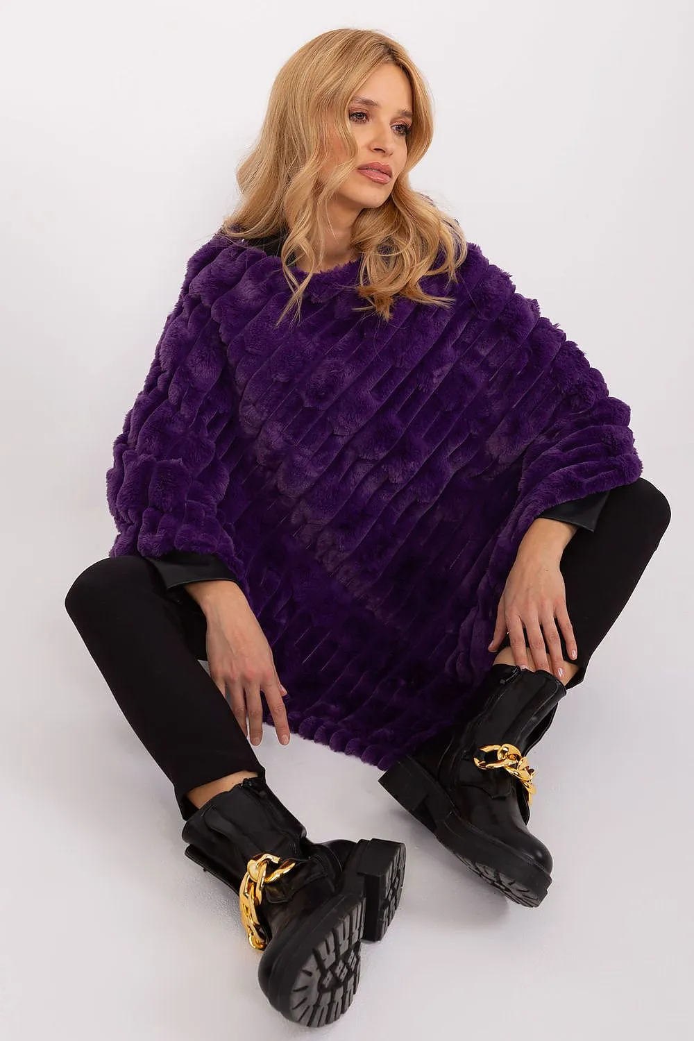 Poncho model 203197 AT