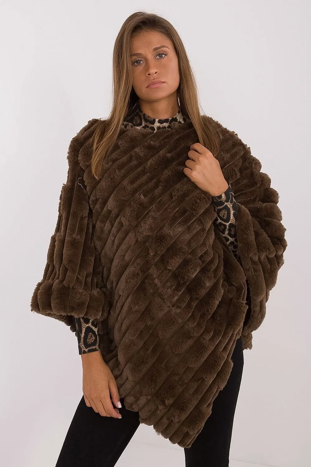 Poncho model 203197 AT