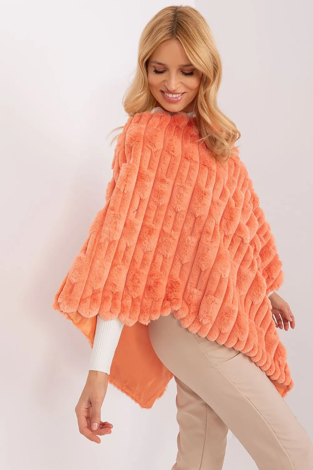 Poncho model 203197 AT