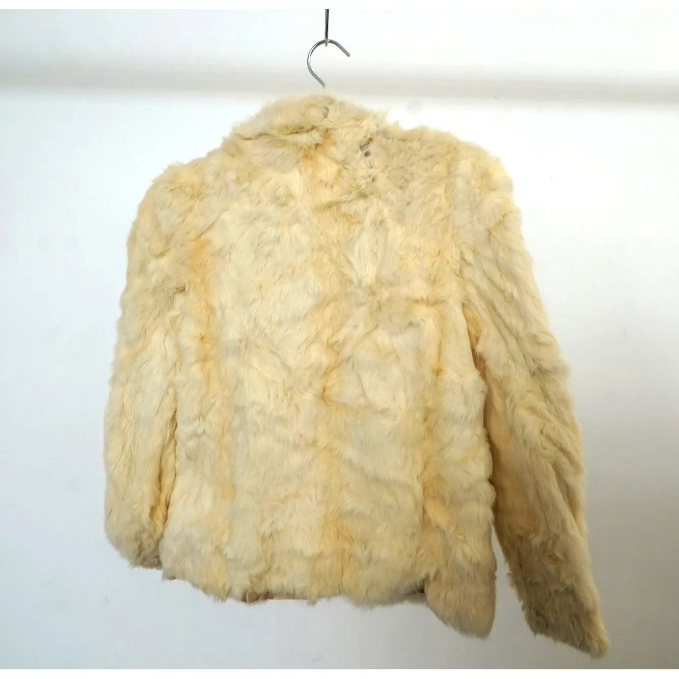 "Retail" Vintage Unbranded Cream Winter Fur Coat with Gold Lining (See Dimension) Women's