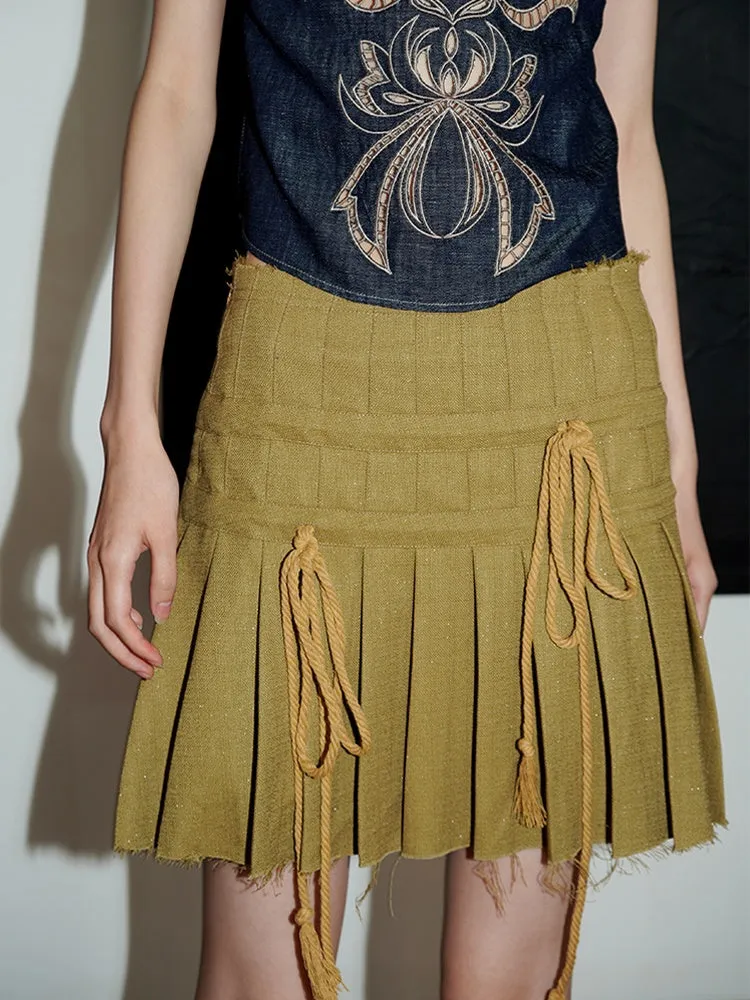 Raw Edge Design Pleated Skirt