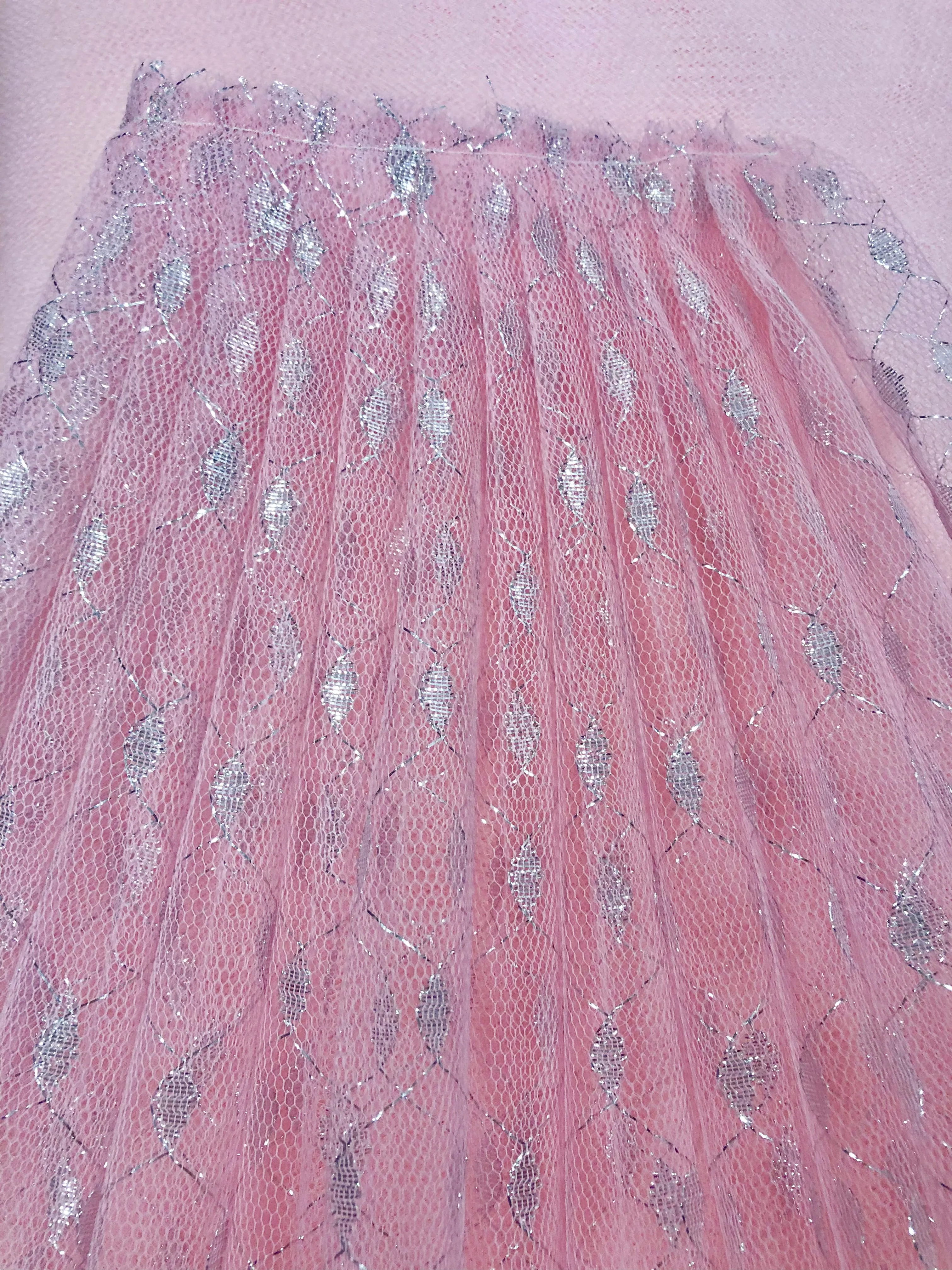 Tutu Net - 54-inches Wide Lt Pink with Silver Metallic Design