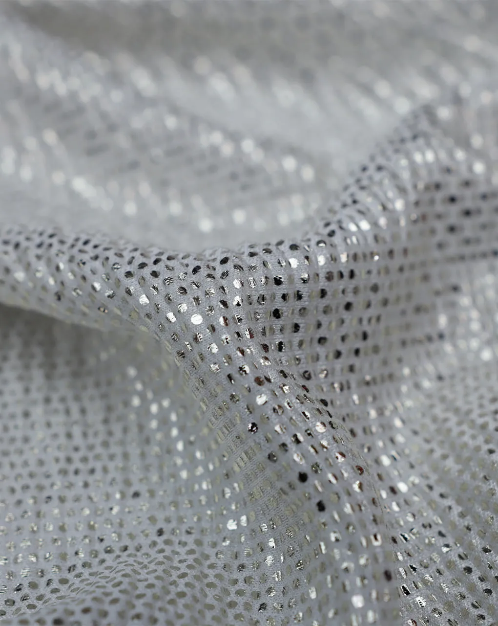 WHITE POLYESTER LUREX PLEATED FABRIC ( WIDTH 58 INCHES )