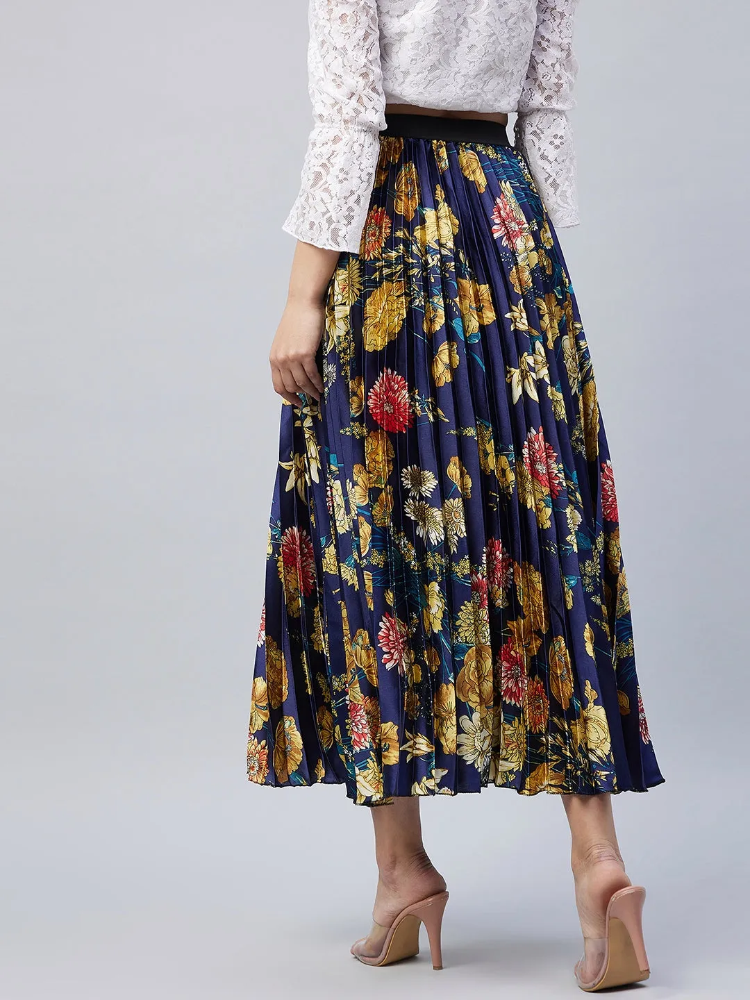Women's Satin Pleated Skirt With Floral Print - Stylestone
