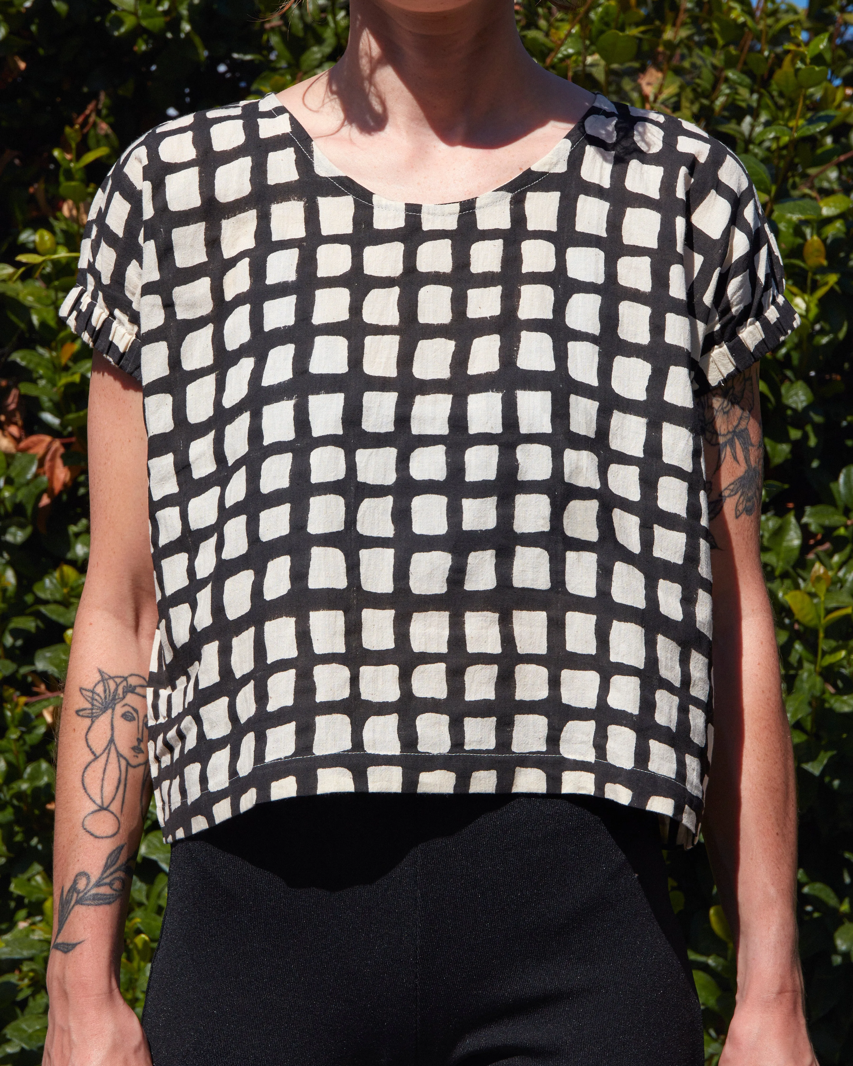 Zélia Top Black Grid (XS-XXL)